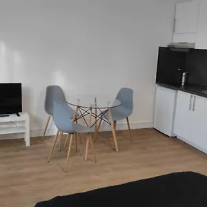 https://verdier-studio-lot-5.midi-pyreneeshotels.com