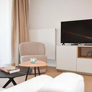 crystal-residences-luxurious-seaside-apartments.hotelsghent.com/